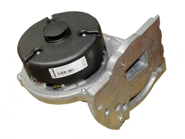 Вентилятор дымоудаления для котлов Bosch/Buderus Logamax plus GB 072, артикул 87182242070