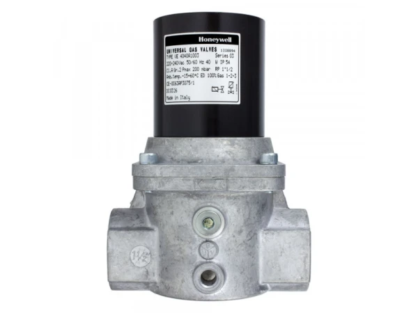 Газовый электромагнитный клапан Honeywell VE4040A1003, 1.1/2”, 200 мбар, IP54, для котлов Ferroli